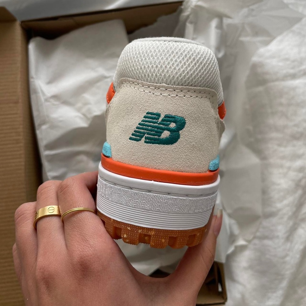 NWB New Balance 550s - Picture 3 of 4